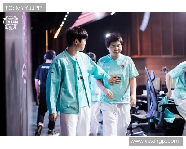 电竞新闻赛后复盘LNG与WE团队协作分析与战术探讨